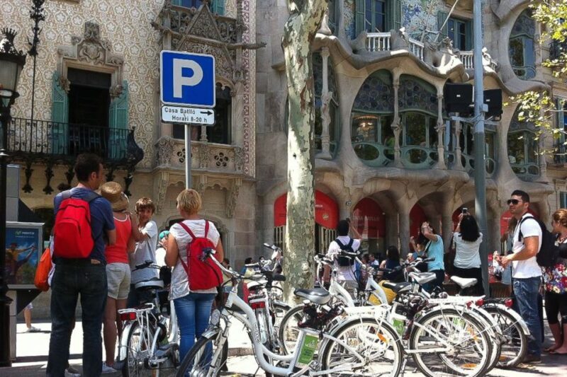 Barcelona: Private 5 Neighborhoods Tour by Electric Bike - A Closer Look at the Itinerary