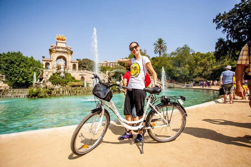 Barcelona: Private Group Bike Tour - Key Points