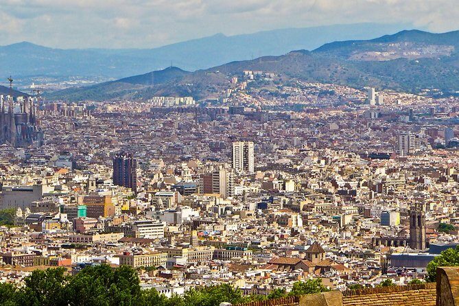 Barcelona Private Half-Day Sightseeing Tour in with Hotel Pick-up - FAQ