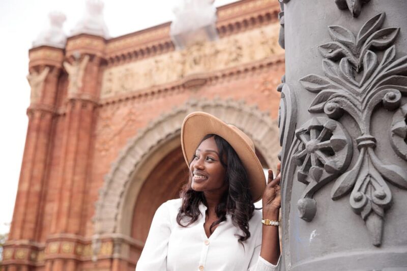 Barcelona: Private Photoshoot at Arc de Triomf - What To Expect During Your Photoshoot