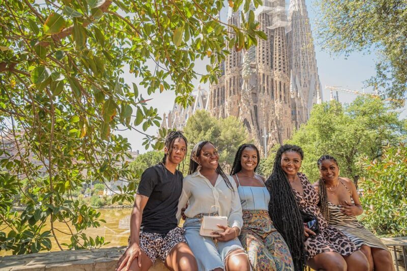 Barcelona: Private Photoshoot at Sagrada Familia - A Deep Dive into the Experience