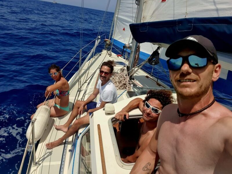 Barcelona: Private sailing experience, excursions lasting 2h - Key Points