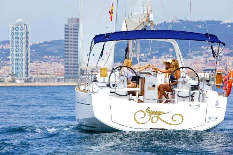 Barcelona: Private Sailing Trip with F&B (max 11) - The Sum Up