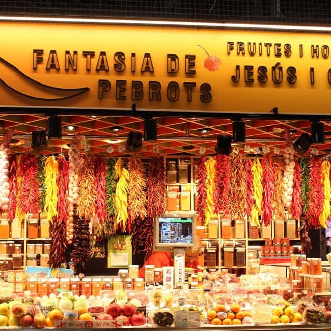 Barcelona: Private Tapas Tour with market and restaurants - A Deep Dive into the Experience