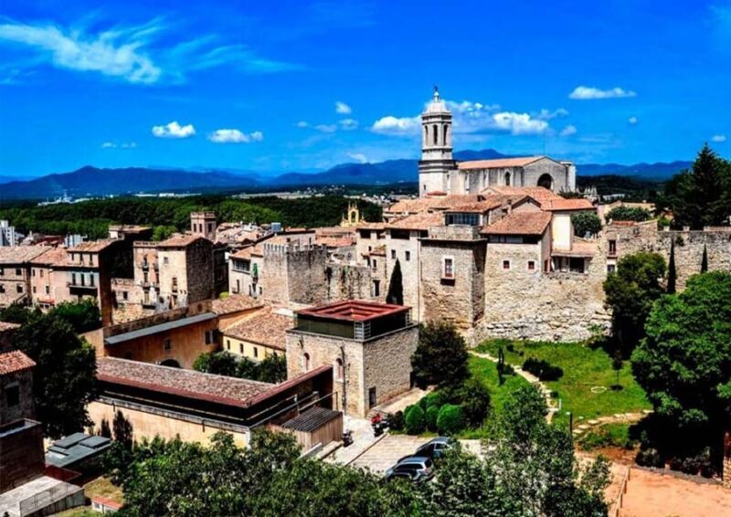 Barcelona: Private Tour Dalí, Cadaqués and Girona - Key Points