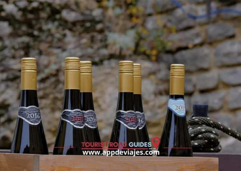 Barcelona: Private Tour Medieval Villages & Cadaqués - Wandering Through Cadaqués’ Cobblestone Streets