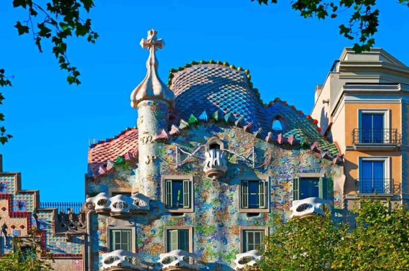 Barcelona: Private Tour of Casa Batllo with Reserved Access - Who Should Consider This Tour?
