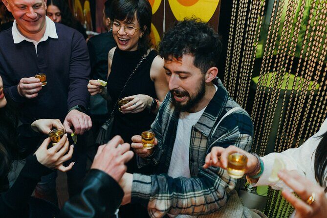 Barcelona Pub Crawl and Walking Tour with Drinks - The Experience from a Traveler’s Perspective