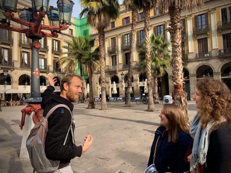 Barcelona: Ramblas, Old Town & Gaudí Houses Walking Tour - The Gaudí Strip: Art, Architecture, and Style