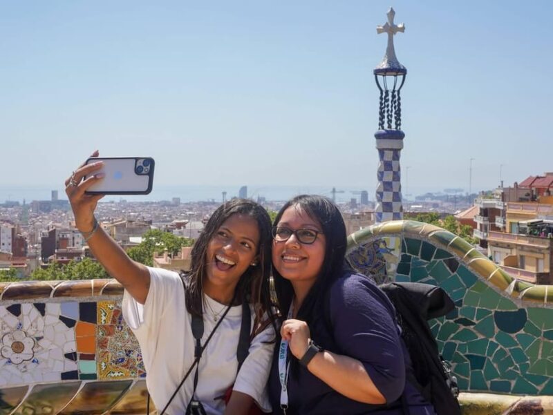 Barcelona: Sagrada Familia and Park Güell Tour - Authentic Insights from Reviewers