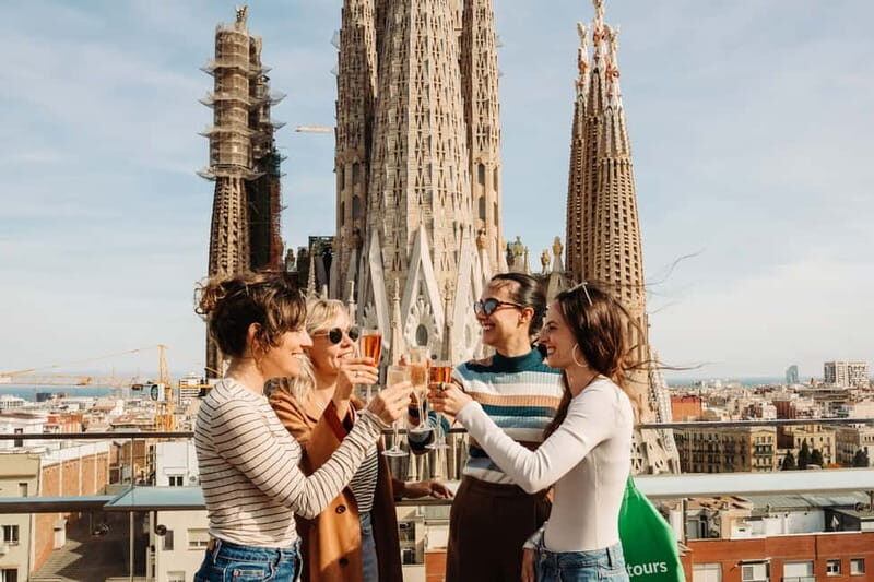Barcelona: Sagrada Familia Evening Tour with Cava - Authentic, Guided Insights from Real Travelers