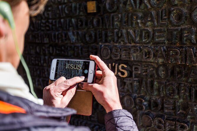 Barcelona: Sagrada Familia Guided Tour with Fast Track Access - FAQ