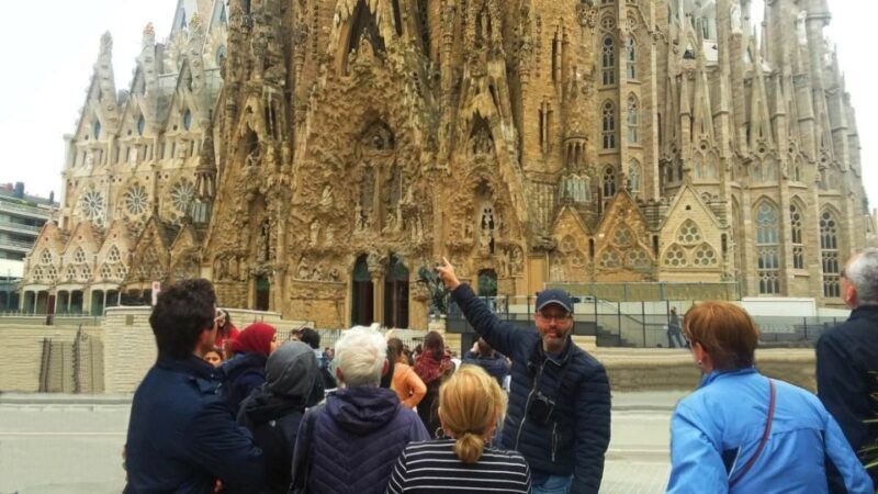 Barcelona & Sagrada Familia Half-Day Tour with Hotel Pickup - Who Will Love This Tour?