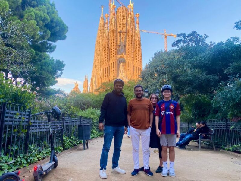 Barcelona: Sagrada Familia Private E-Scooter Tour - Why This Tour Works Well