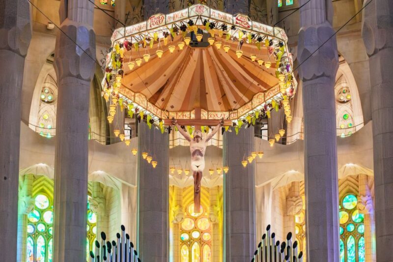 Barcelona: Sagrada Familia Skip-the-Line Entry Ticket & Tour - Key Points