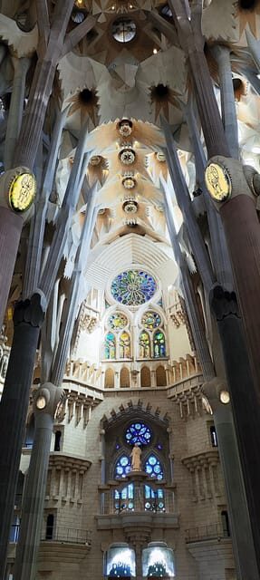 Barcelona: Sagrada Familia skip the line Guided Tour - FAQ