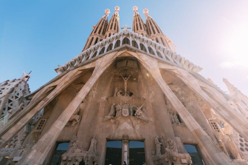 Barcelona: Sagrada Familia Skip-the-line Guided Tour - A Deep Dive into the Sagrada Família Guided Tour Experience