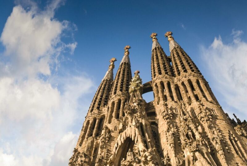 Barcelona: Sagrada Familia Skip The Line Insider Guided Tour - The Experience in Detail