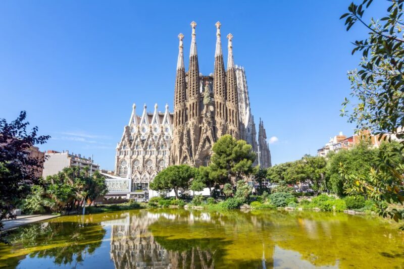 Barcelona: Sagrada Familia Skip The Line Insider Guided Tour - Authentic Insights from Reviews