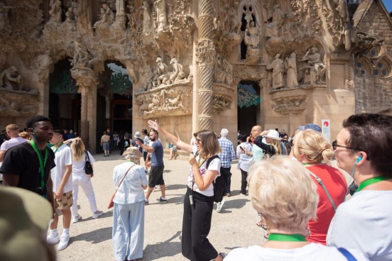 Barcelona: Sagrada Familia Small Group Guided Tour - Who Should Consider This Tour?