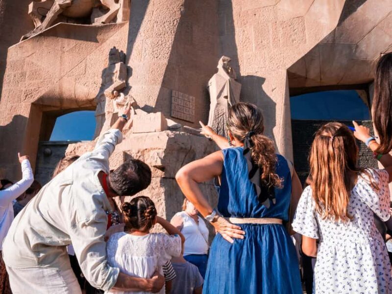 Barcelona: Sagrada Familia Small Group Tour for Kids - Who Should Consider This Tour?