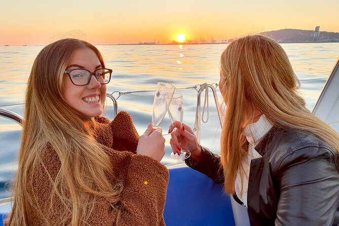 Barcelona Sailing Sunset Experience from Port Olimpic - What Makes This Tour Stand Out?