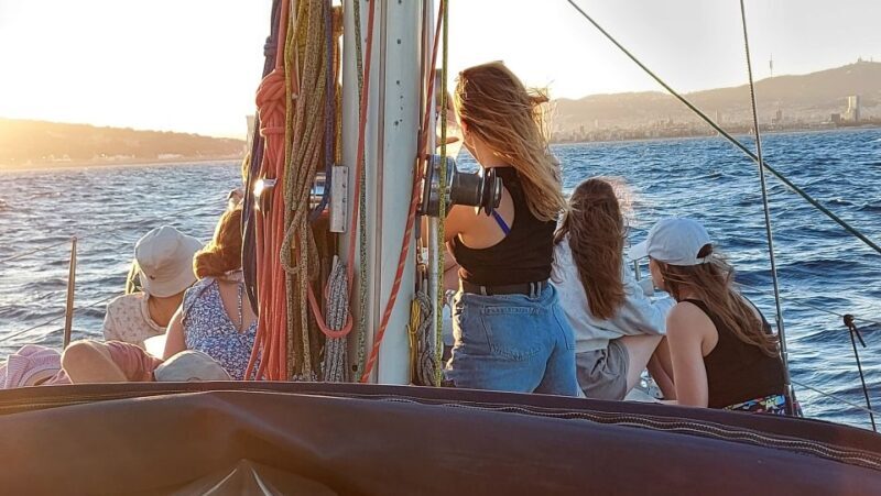 Barcelona Sailing Tour Drinks, snacks Swim & Stunning Views - FAQ