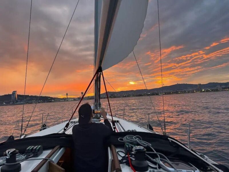 Barcelona: Sailing Tour with a Glass of Cava - FAQ