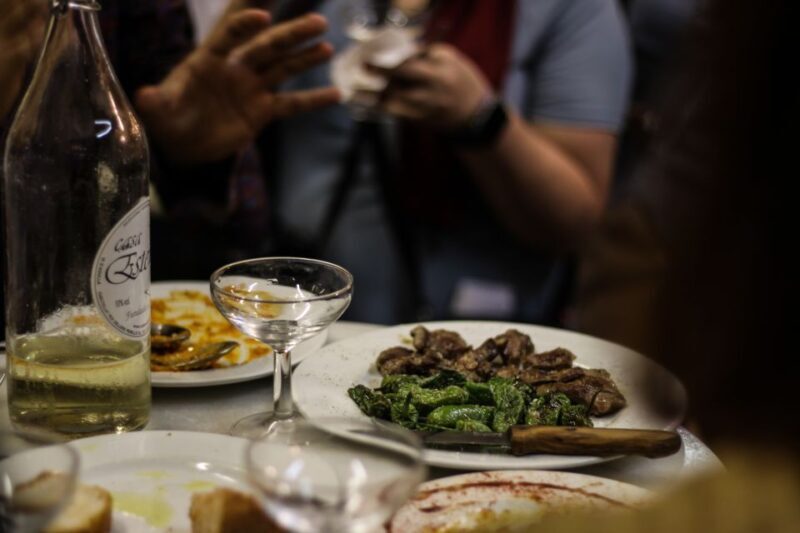 Barcelona: Secret Food Tour - Group Size & Atmosphere