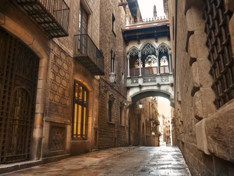 Barcelona: Sensations Tour of the city - Key Points