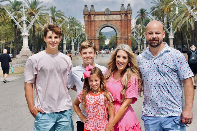 Barcelona Sightseeing by Bike with Photo Shooting and Tapas - FAQs