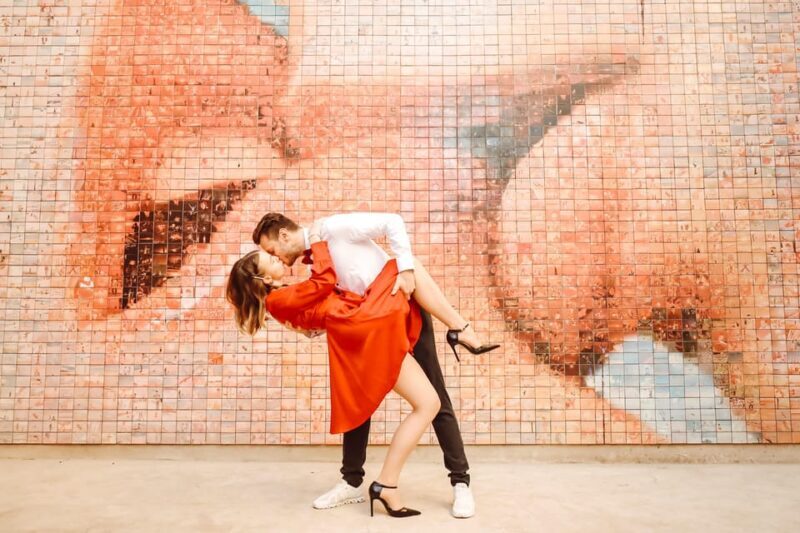 Barcelona: Sightseeing Professional Photoshoot Session - Key Points