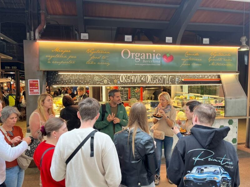 Barcelona: Street Food & Sightseeing Tour with Local Market - What We Learned from Reviewer Insights