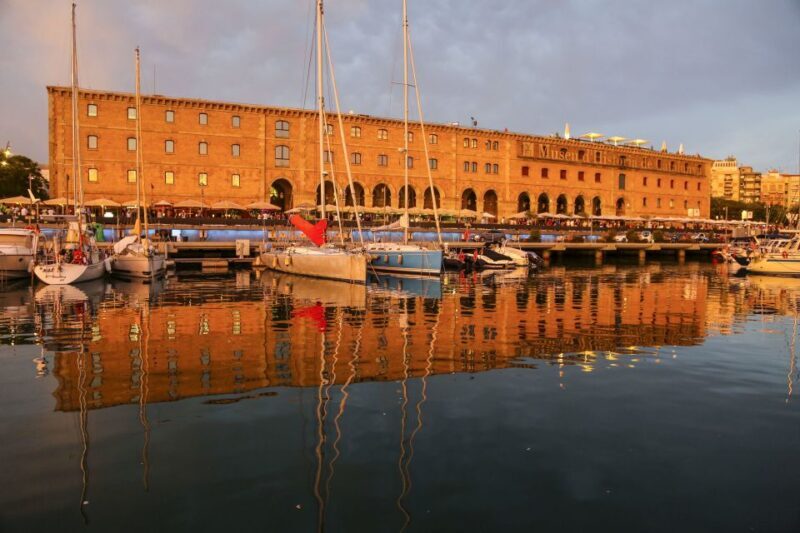 Barcelona: Sunset Sailing Tour with Tapas and Open Bar - FAQ