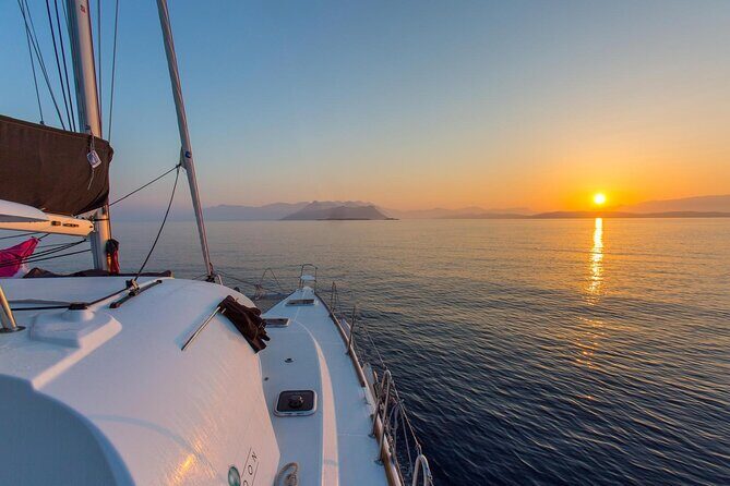 Barcelona Sunset Sailing with Wine and Tapas - Authentic Insights from Reviewers