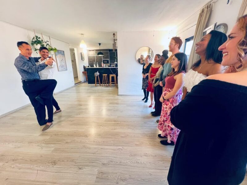 Barcelona: Tango Lesson with Bottomless Drinks - The Experience: What to Expect from Start to Finish