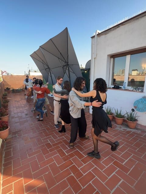 Barcelona: Tango Lesson with Bottomless Drinks - The Downside and Considerations