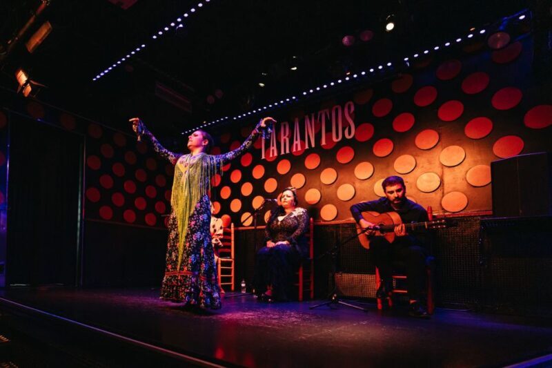 Barcelona: Tapas and Flamenco Experience - Key Points