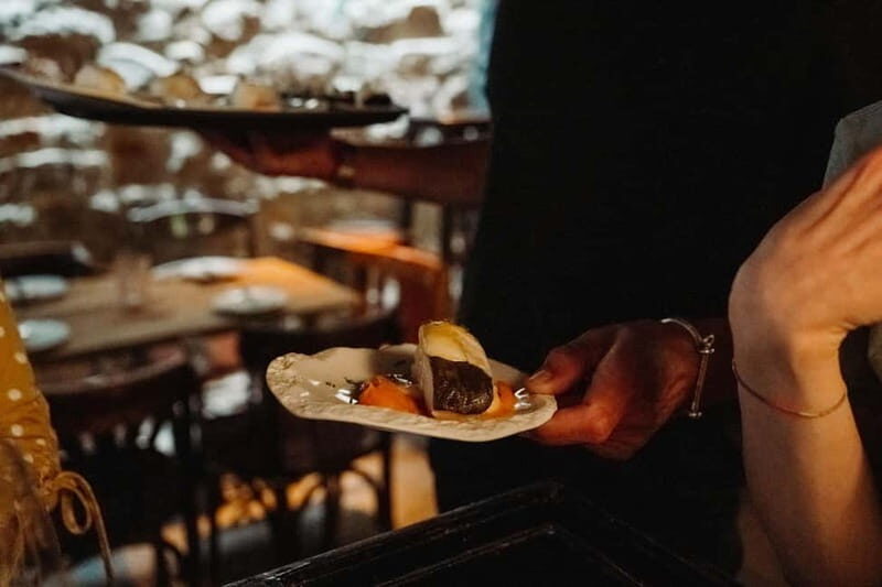 Barcelona: Tapas & Wine Tour in Born & Gothic Quarter - Who Should Consider This Tour?