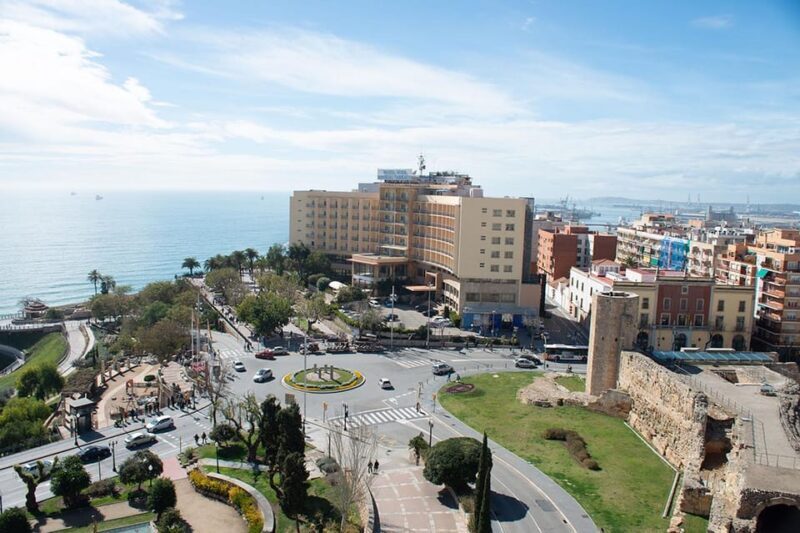 Barcelona: Tarragona & Sitges Guided Day Trip with Transfers - Authentic Experiences and Highlights