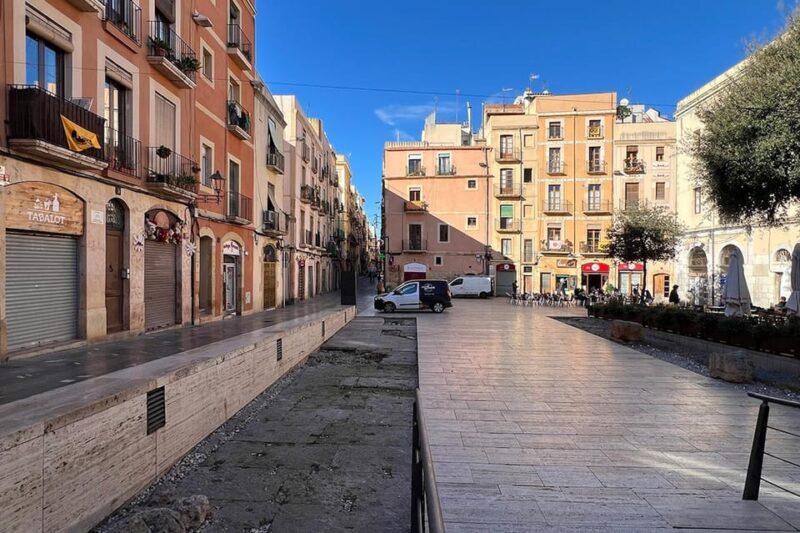 Barcelona: Tarragona & Sitges Guided Day Trip with Transfers - The Sum Up