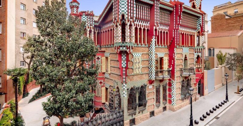 Barcelona: The 3 Gaudí Houses Tour - Why This Tour Offers Great Value