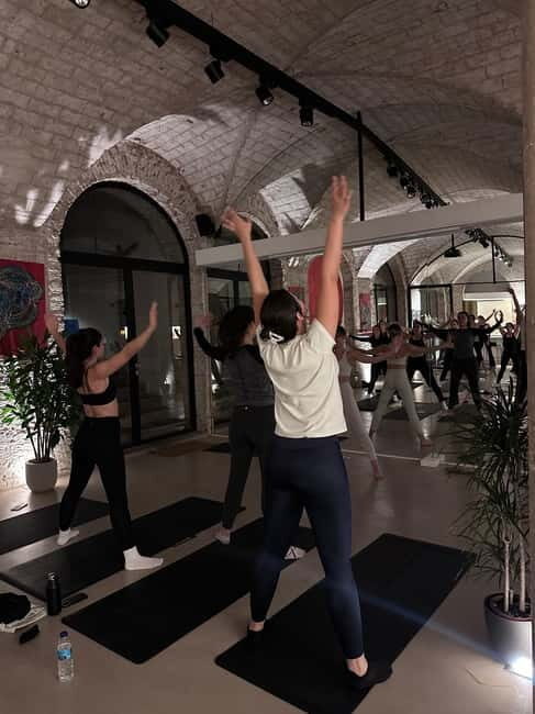 Barcelona: The Sisterhood Celebration - Dance and Wellness - Discover the Joy of Movement with Barcelona’s Sisterhood Celebration – Dance and Wellness