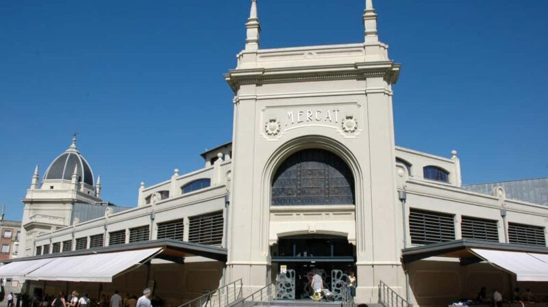 Barcelona: Visita guiada por Sabadell - The Experience: What to Expect from the Sabadell Comedy Tour