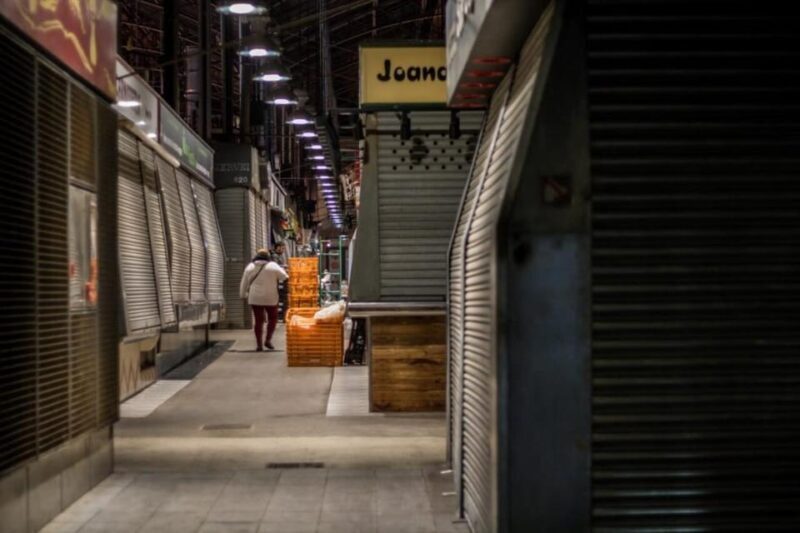 Barcelona: Walk On The Dark Side Private Ghost Tour - Exploring the Spirit of the Neighborhoods: Raval and El Born