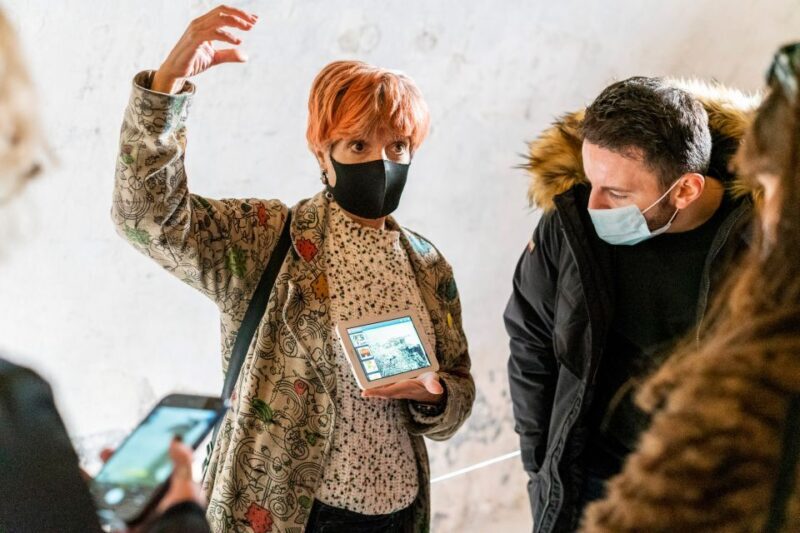 Barcelona: Walking tour with Montjuic Castle & Cable Car - The Sum Up