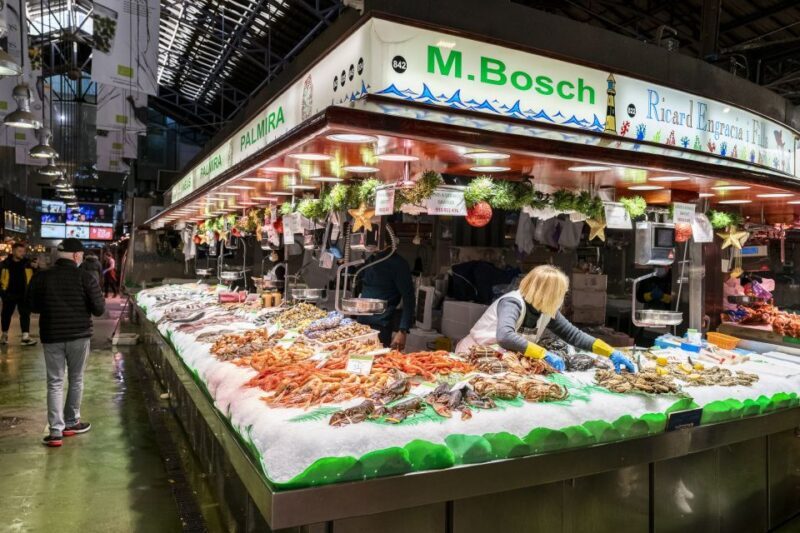 Barcelona: Walking tour with Montjuic Castle & Cable Car - FAQs