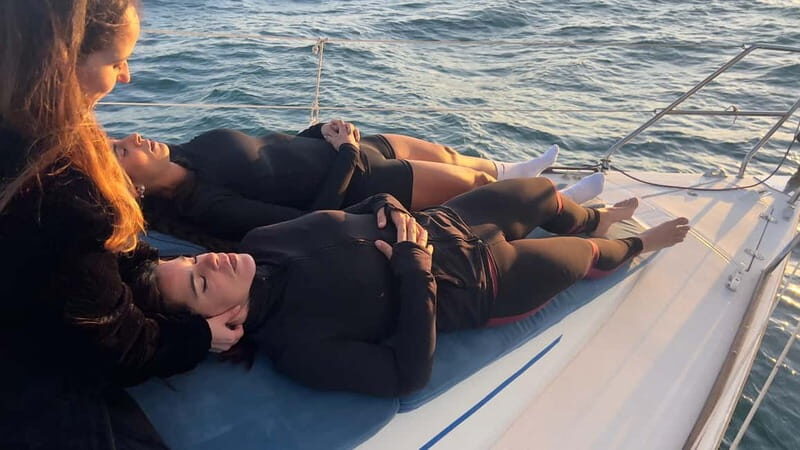 Barcelona: Yoga, Sailing and Relaxing Massage - Who Should Book This?