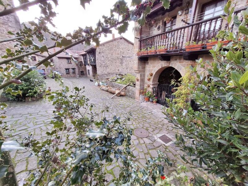 Barcena Mayor and Carmona Tour from Santander Small Groups - Key Points