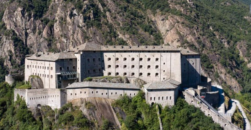 Bard: Fort Exhibitions and Museums Entry Ticket with Lunch - Key Points